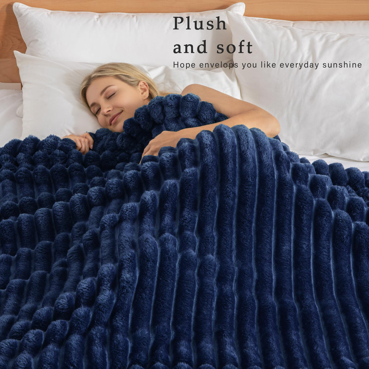 Velvet-soft finish on Exclusivo Mezcla blanket enhances comfort