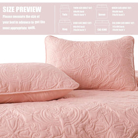 Exclusivo Mezcla polyester-filled quilt delivers warmth without overheating.