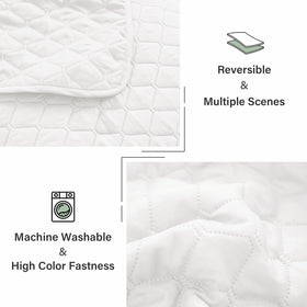 Exclusivo Mezcla soft microfiber fabric close-up shows a smooth, skin-friendly feel.