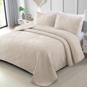 Exclusivo Mezcla Ultrasonic King Quilt Set packaging highlights premium fabric quality
