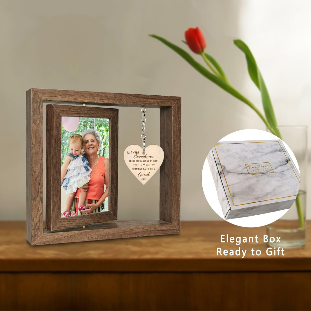 EYITUPC heart pendant frame featuring the grandchild quote close-up