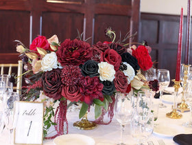 FACINOC burgundy artificial roses ideal for baby showers and celebrations.