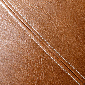 Fancy Homi hidden zipper detail keeps inserts seamless and clean