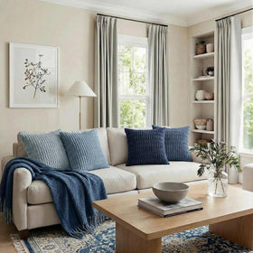 Fancy Homi easy-insert removal supports quick styling updates.