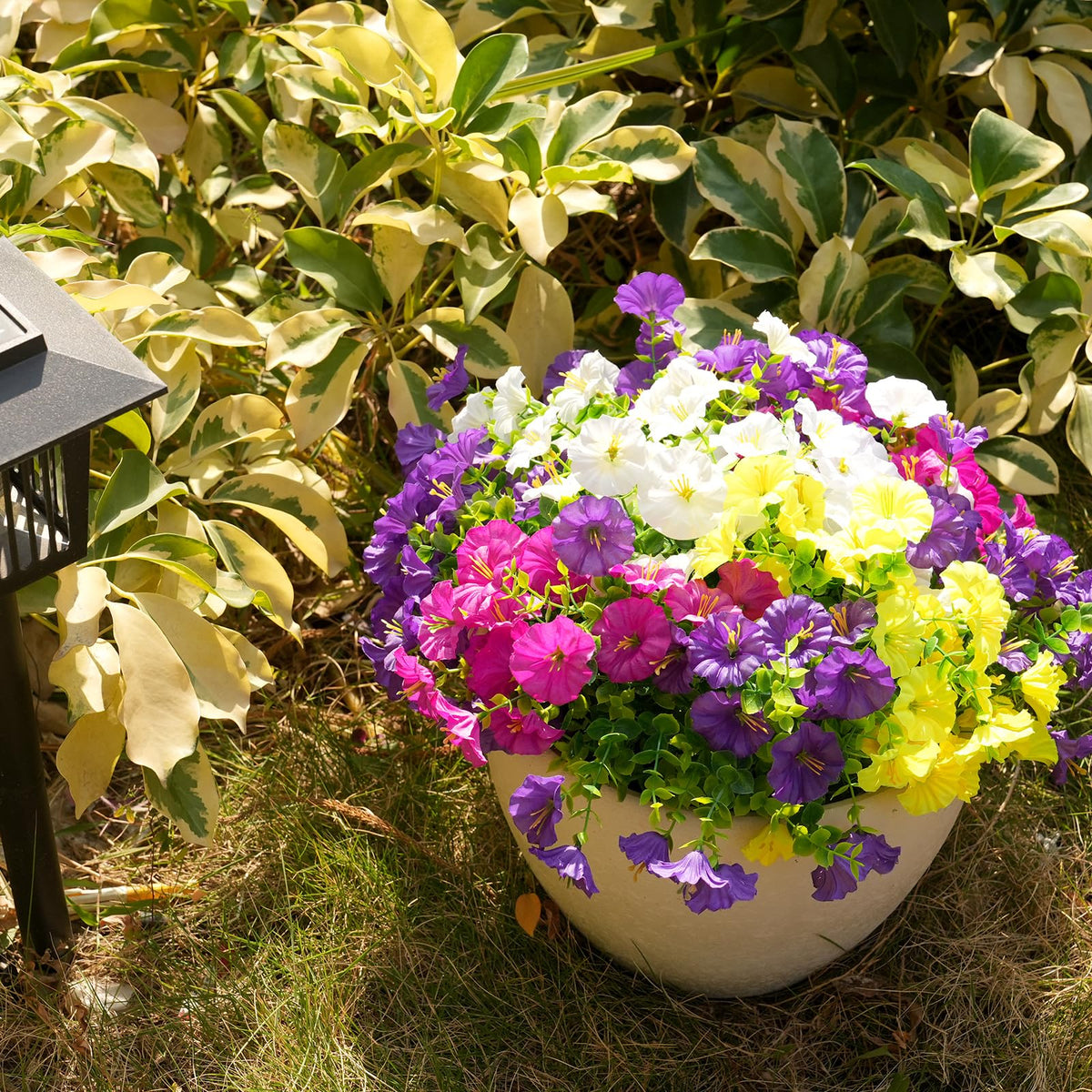 Fanfantoey flexible artificial stems for outdoor displays