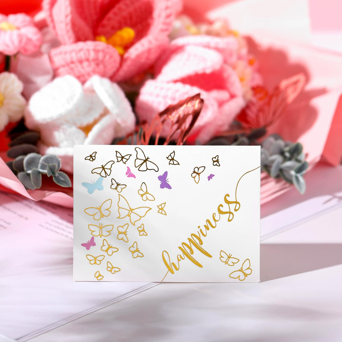 35 cm tall Fanfanwin bouquet displays elegantly as a decor centerpiece.