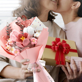 Complete Fanfanwin gift package with multiple flower varieties for easy gifting.
