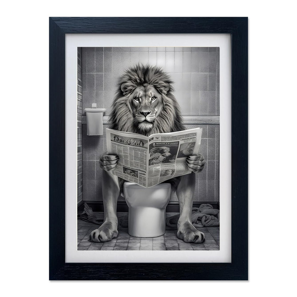 Fangfey Art lion toilet print enhances bathroom decor with a bold black and white focal point