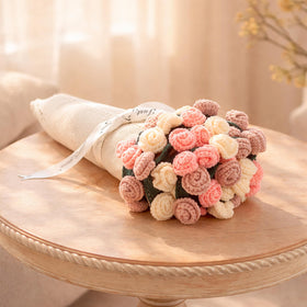 FantasDeck ceramic mug with Bloomie blanket bouquet for comforting tea breaks