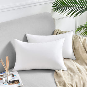 FAVRIQ 12x20 cotton cover close-up shows breathable, skin-friendly fabric.