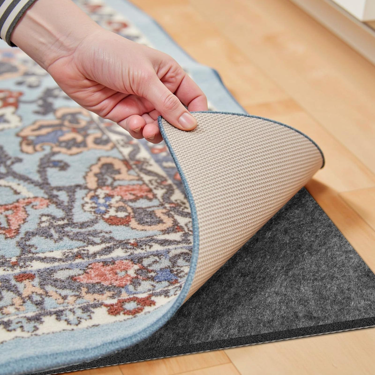 Fchuswty waterproof rug pad top view shows cushioning and size suitability for a 7x9 ft rug