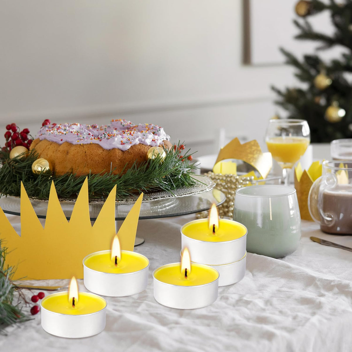 FCLAYVTS lemon-scented tealights enhancing romantic dinner mood