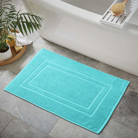 Feather & Stitch New York plush bath mat offers spa-like comfort