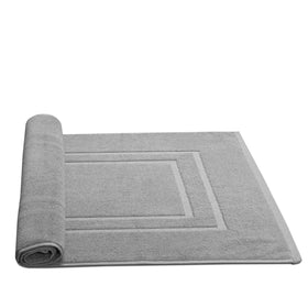 Feather & Stitch New York bath mat close-up detailing plush fibers for cozy feet