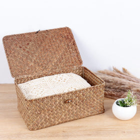 FEILANDUO storage basket with buckle lid protecting dust and privacy.