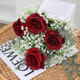 FelineFold UV-resistant Baby's Breath blooms for outdoor or indoor displays.