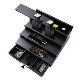 Fengligoo solid wood construction provides sturdy, durable support for daily grooming items.