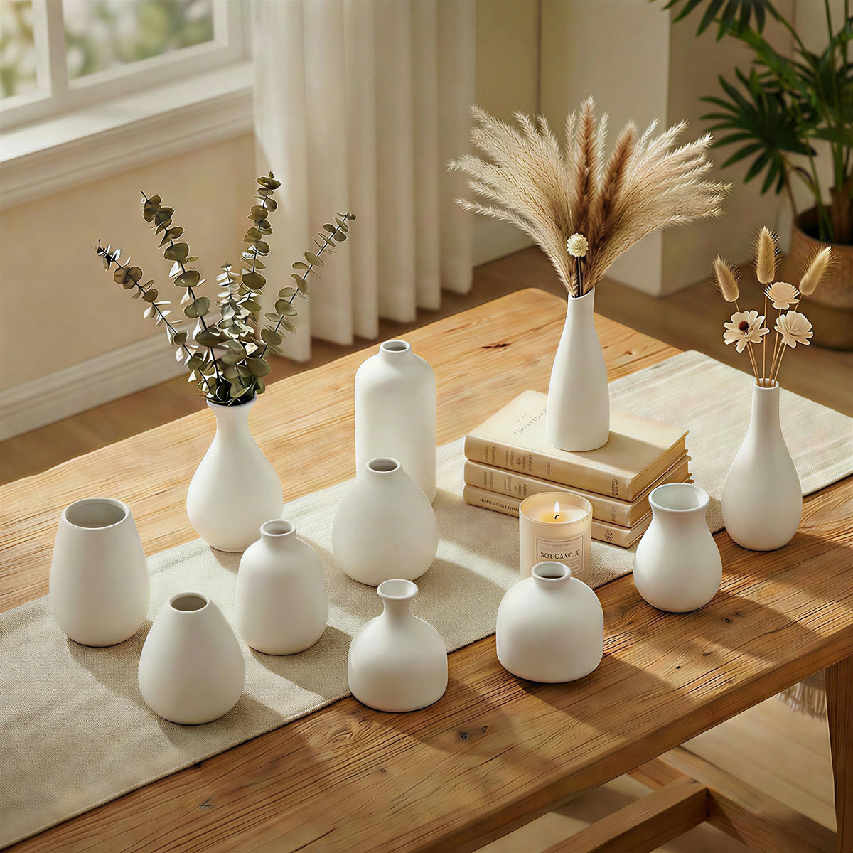 Fenravian water-tight mini vases suitable for dry flowers.