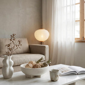 FESTGLOX neutral color makes it gift-ready for housewarmings or holidays.