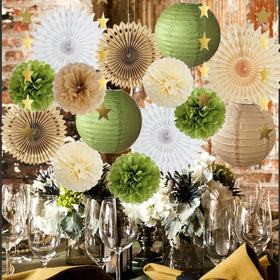 FETETIJD gold star garland brings subtle shimmer to celebrations.