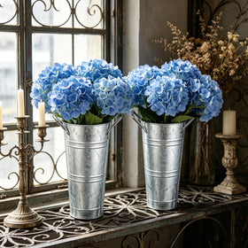 FGGHFT Vintage tin vase adds warm farmhouse charm to any setting