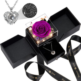 FIACO preserved rose necklace in a box, ready for gifting.