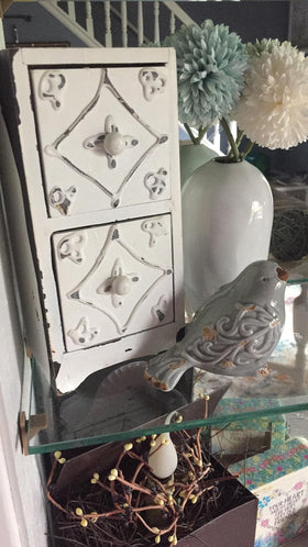 FICITI bird figurine set of 3, top view, ideal for layered shelves or centerpieces.