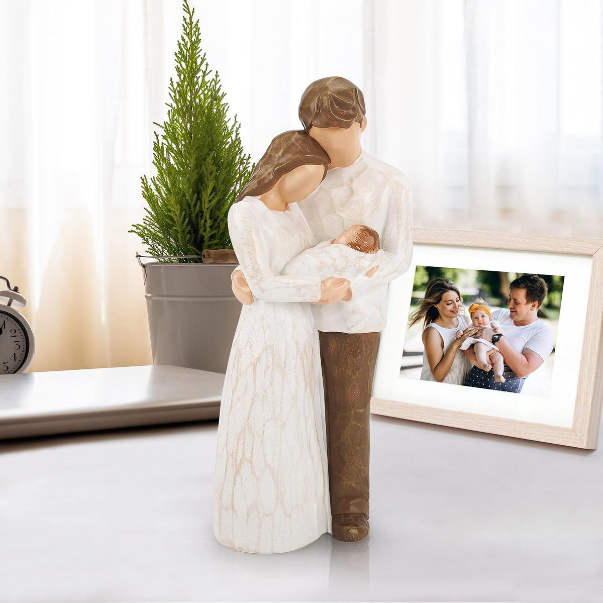 Fighting to Achieve resin home decor figurine for warm desk or shelf