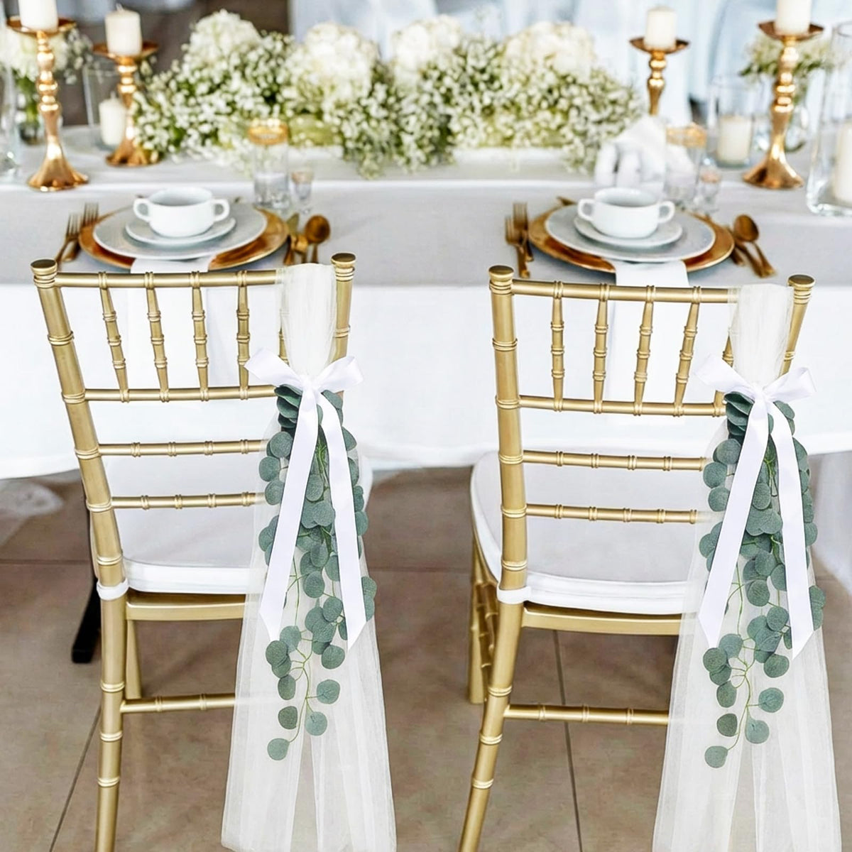 FineCheer boho-inspired wedding accents elevate the ceremony aisle