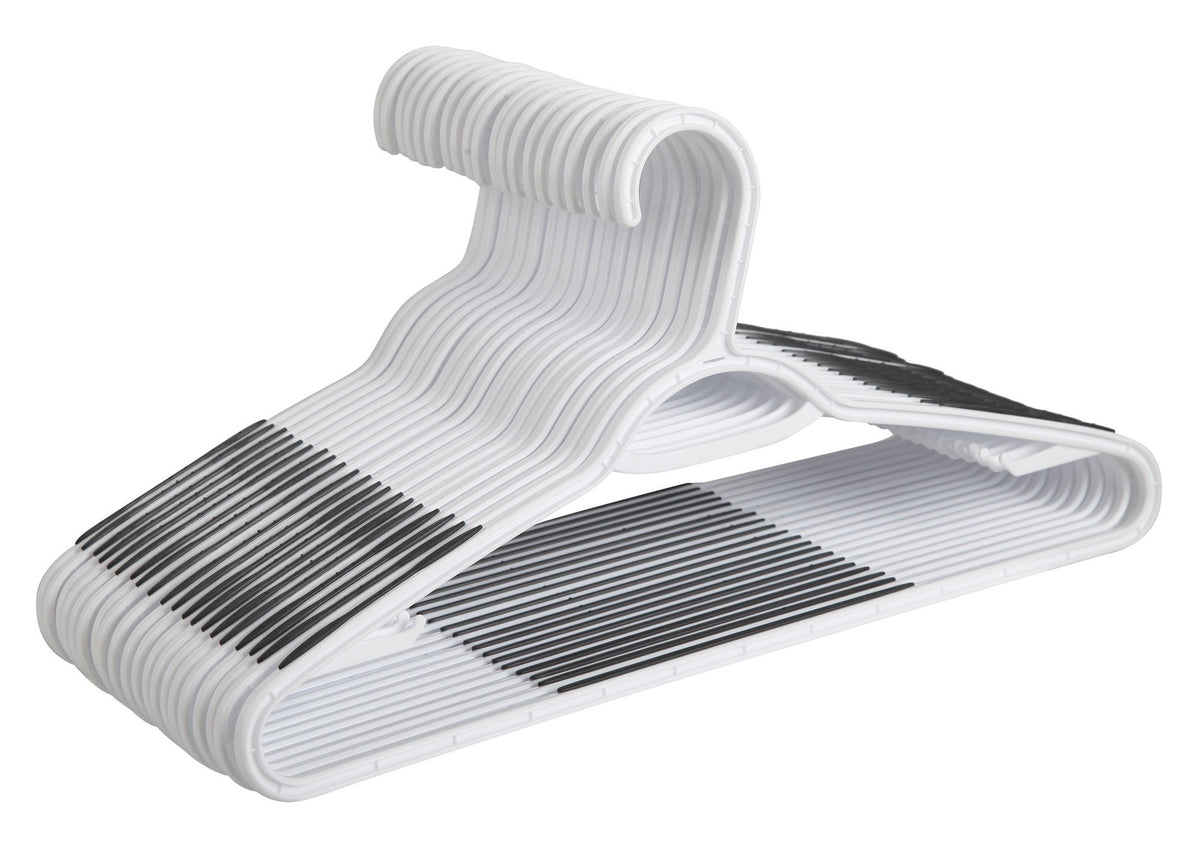 Finnhomy 50-pack plastic hangers with non-slip pads for secure closet organization.