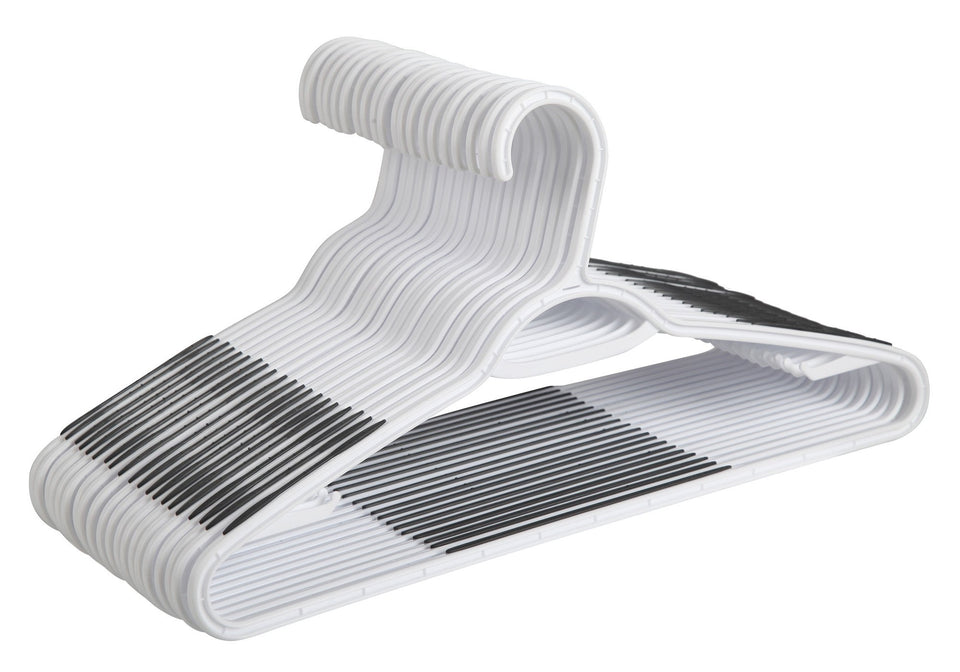 Finnhomy 50-pack plastic hangers with non-slip pads for secure closet organization.