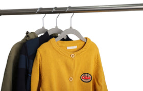 Finnhomy heavy-duty hanger for coats and thicker fabrics.