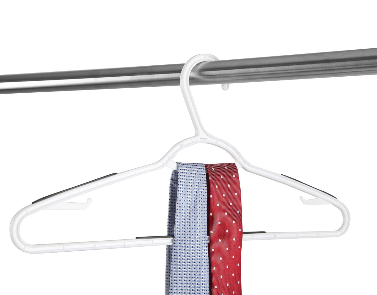 Finnhomy ultra-slim profile hanger maximizes closet space.