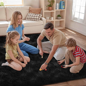 FinRec rug arrives vacuum-packed and fluffs quickly for fullness