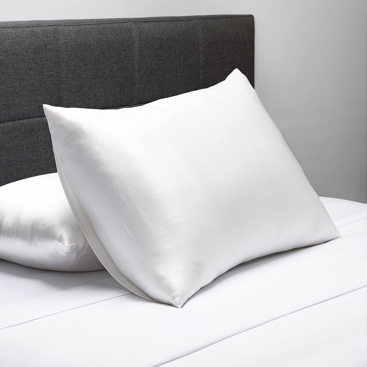 Fishers Finery silk pillowcase close-up fabric texture reduces friction on hair.