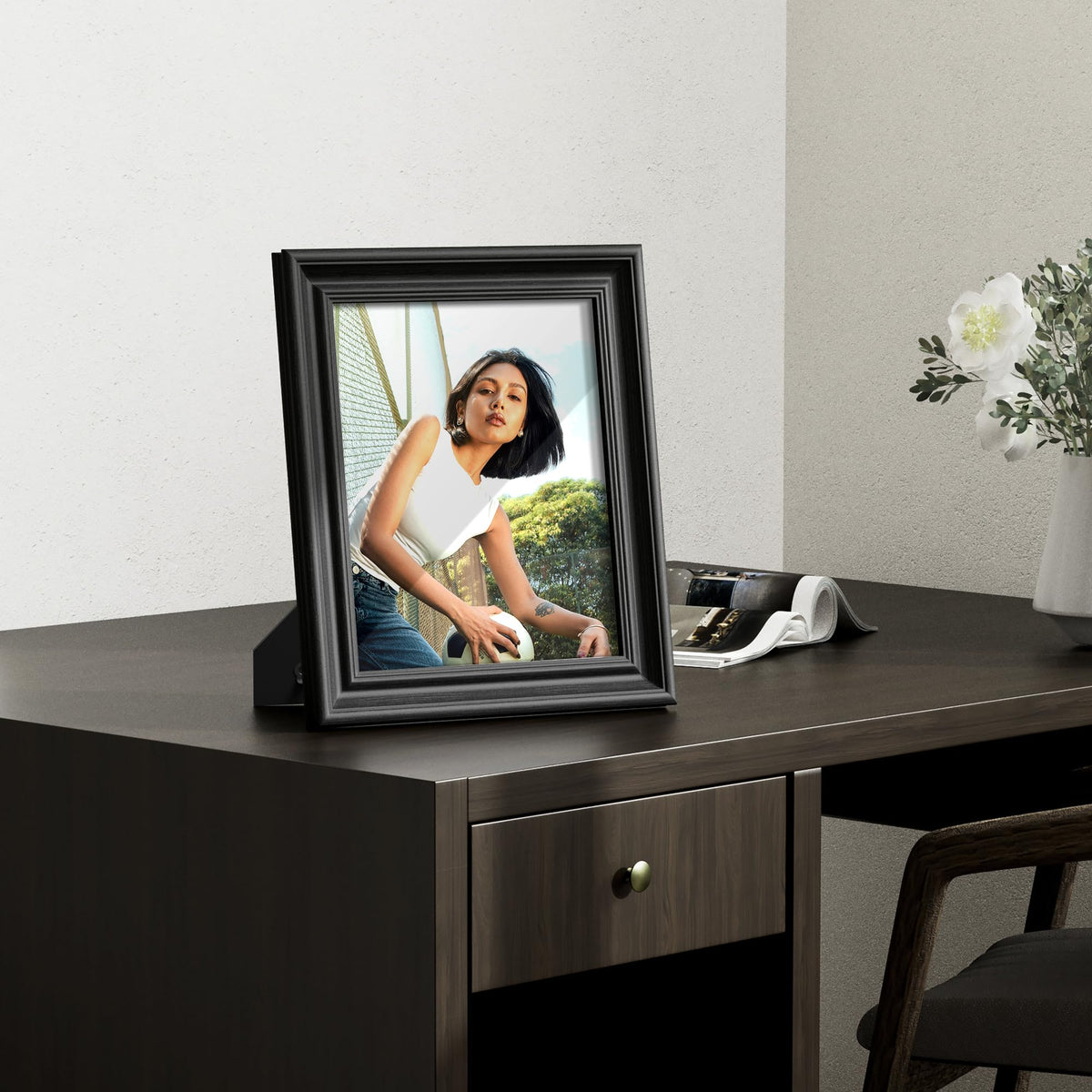 Fisnish 8x10 frame packaging protects during shipping