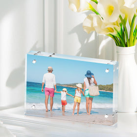 Fisnish double-sided acrylic frame viewed from both sides for versatile layouts.