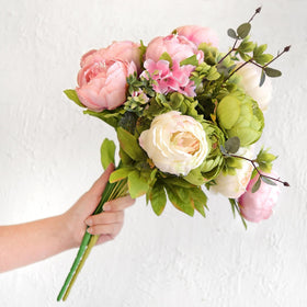 FiveSeasonStuff silk stems with flexible wire core for easy shaping and styling