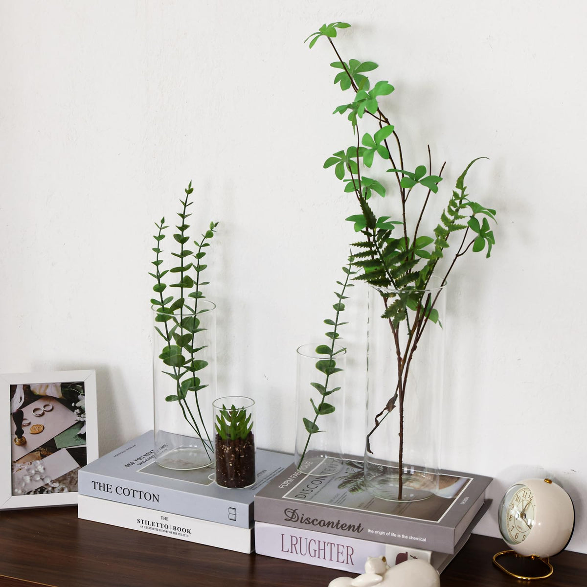 Fixwal floating candle vase creates ambient lighting for tables and shelves.