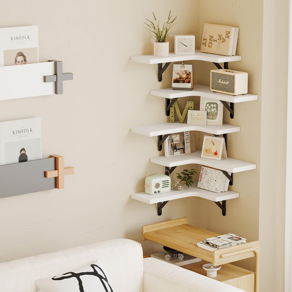Fixwal brackets and boards close-up highlight sturdy paulownia wood.