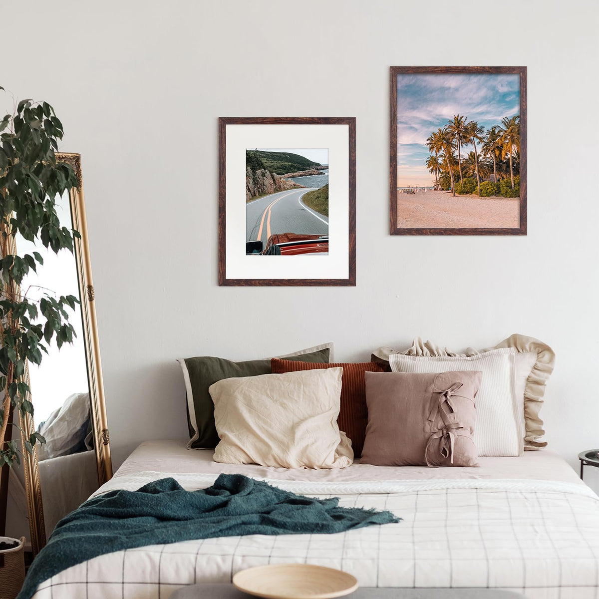 Fixwal poster frame is a thoughtful ready-to-gift decor piece