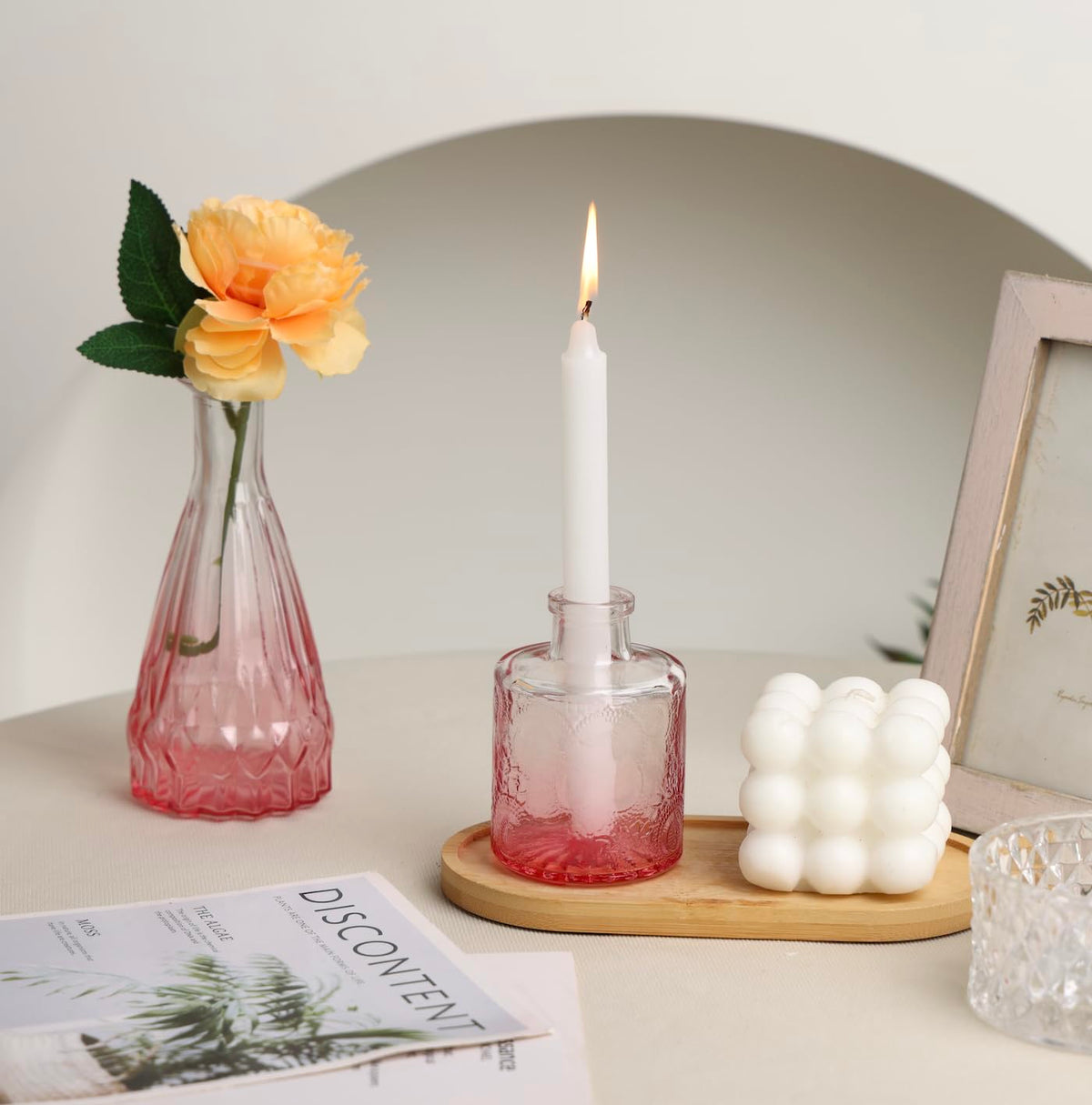 Fixwal pink glass bud vases ideal as gifts for birthdays or housewarmings.