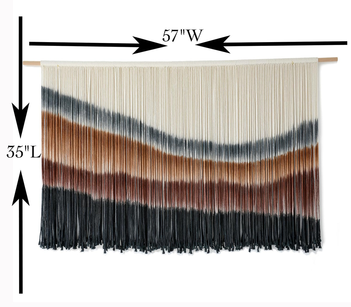 Flber macrame wall hanging suits living rooms or bed backdrops.