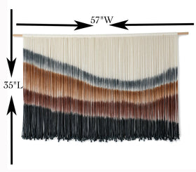 Flber macrame wall hanging suits living rooms or bed backdrops.