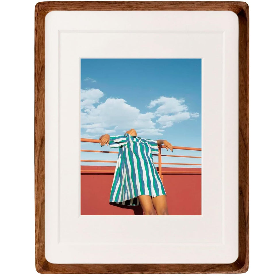 FLECHAZO natural walnut 8x10 frame with warm woodgrain for tabletop or wall display.