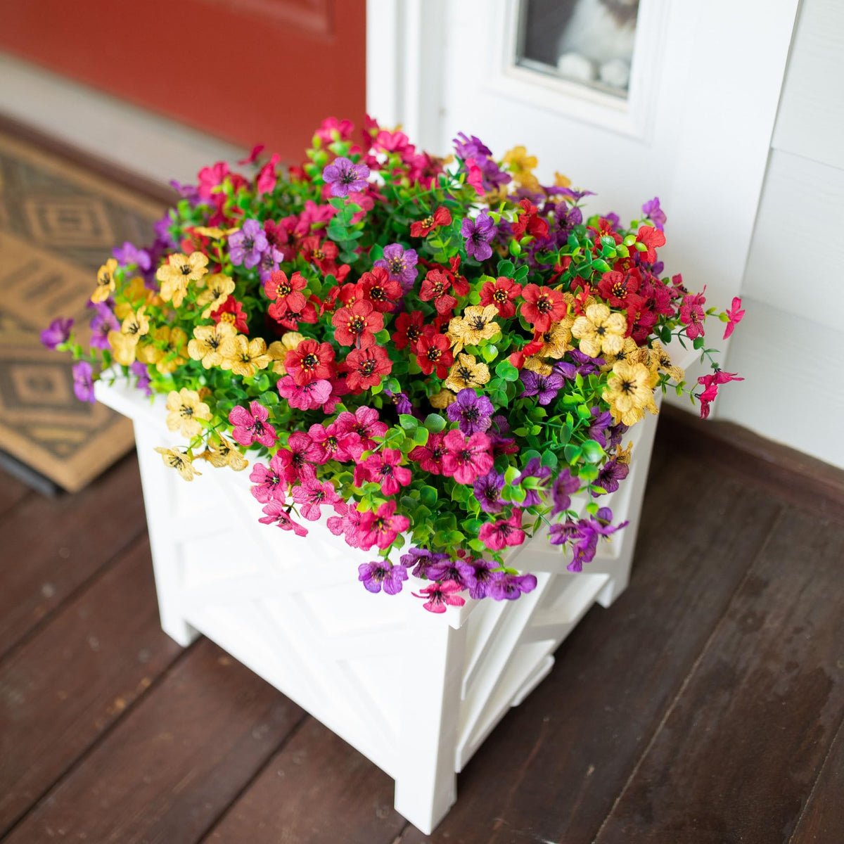 Florisso daisy decor suitable for outdoor and indoor settings