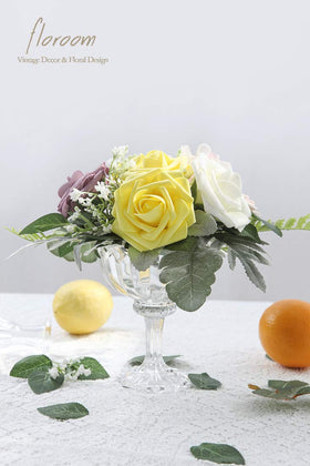 Floroom roses with flexible wired stems for easy bouquet shaping