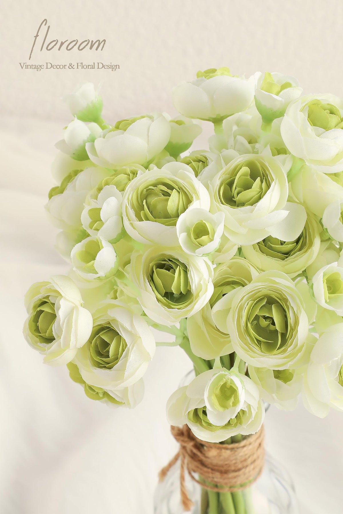 Floroom filler ranunculus for bridal bouquets and table centerpieces.