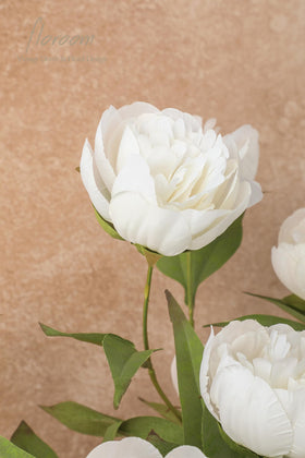 Floroom lifelike silk peonies with soft petals for year-round romance.