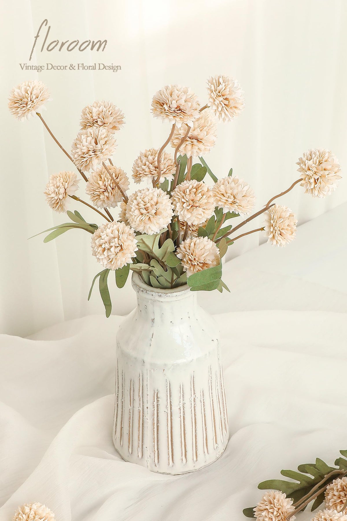 Floroom mini beige chrysanthemums with flexible stems for DIY centerpieces and arrangements.